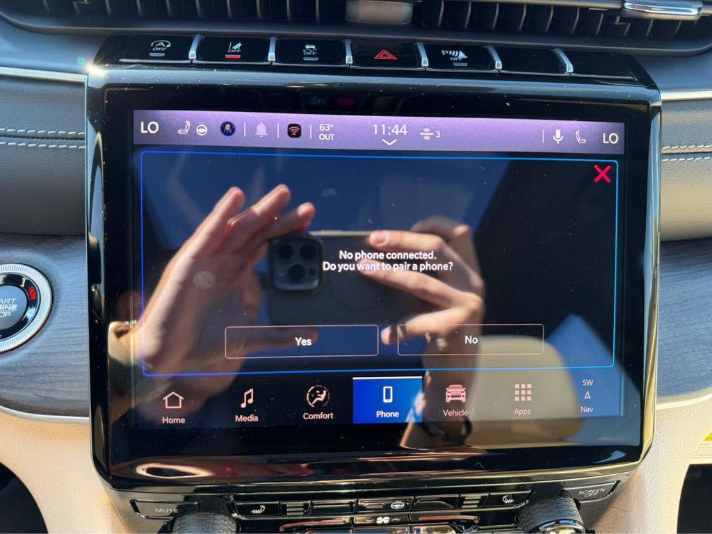 new 2025 Jeep Grand Cherokee car, priced at $45,750