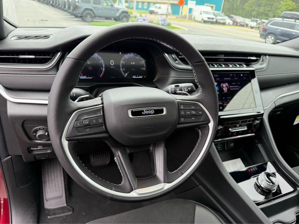new 2025 Jeep Grand Cherokee L car, priced at $47,775