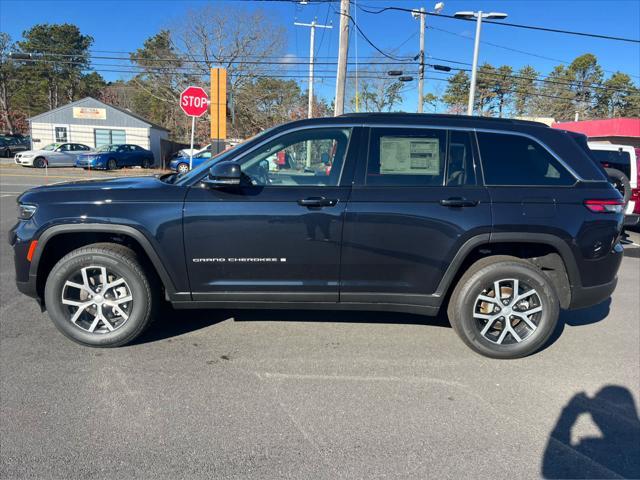 new 2025 Jeep Grand Cherokee car, priced at $48,810