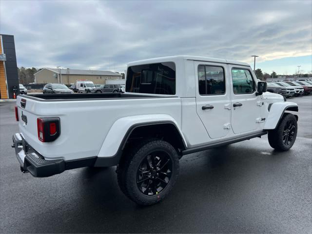 new 2025 Jeep Gladiator car, priced at $43,078