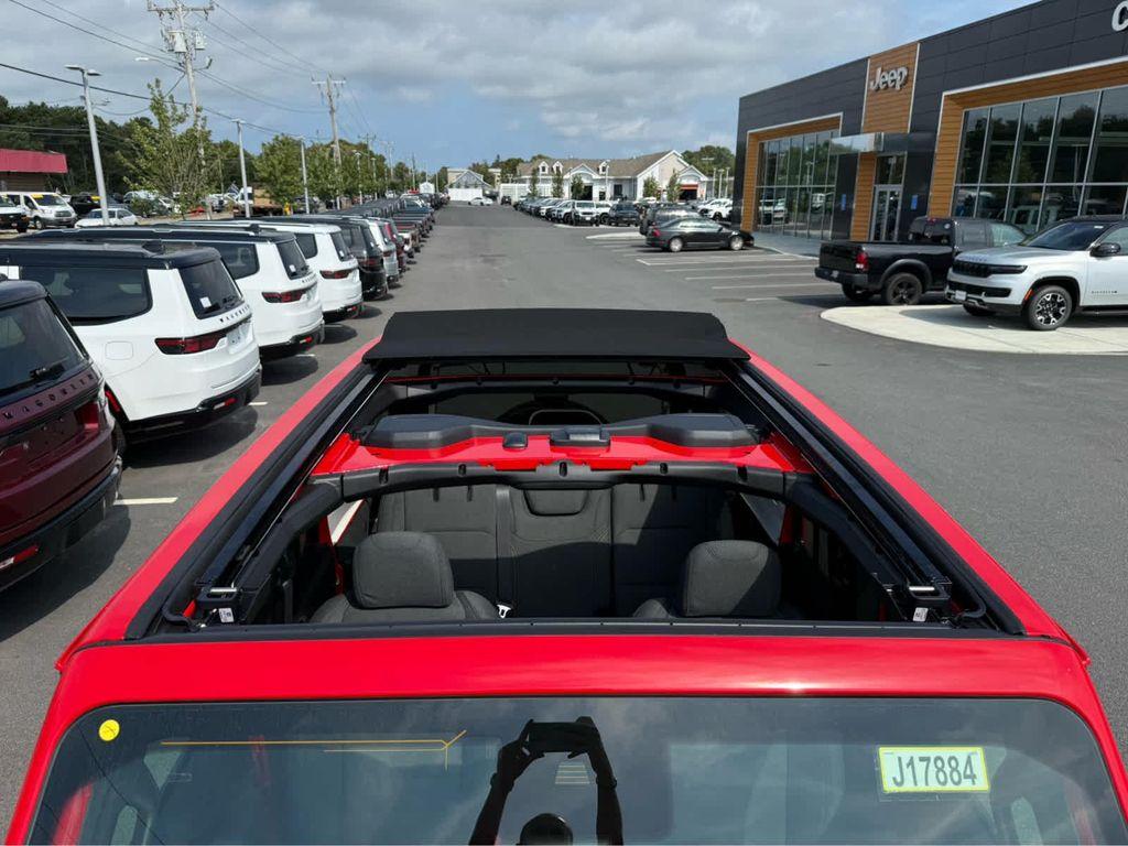 new 2025 Jeep Wrangler car, priced at $50,975