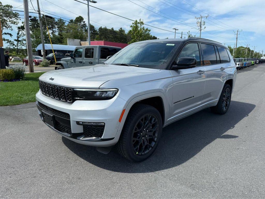 new 2025 Jeep Grand Cherokee L car, priced at $64,975