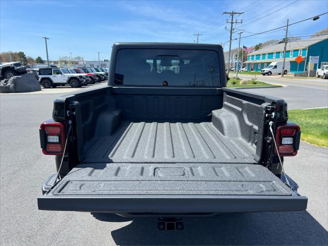 new 2025 Jeep Gladiator car, priced at $50,040