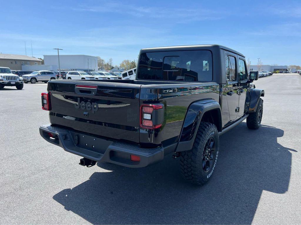 new 2025 Jeep Gladiator car, priced at $47,475
