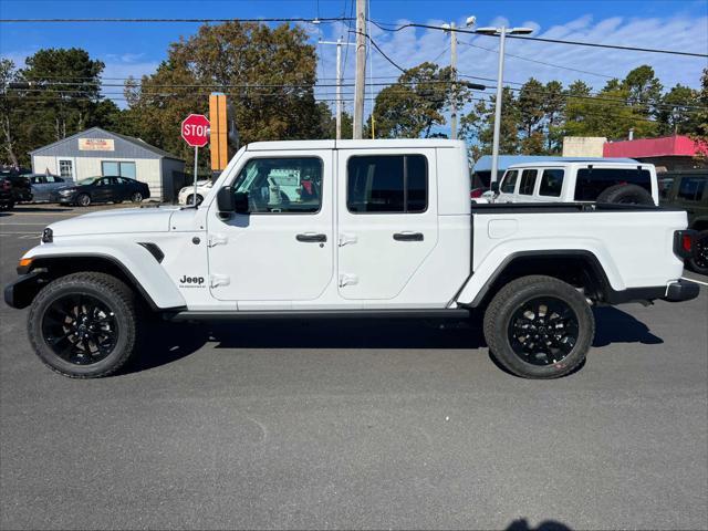 new 2024 Jeep Gladiator car, priced at $45,397