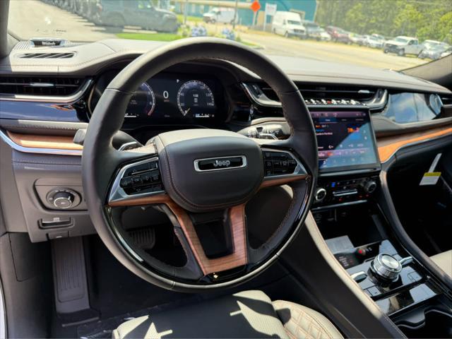 new 2025 Jeep Grand Cherokee car, priced at $67,965