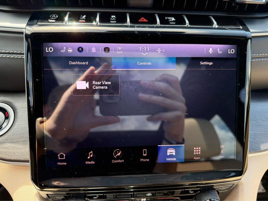new 2025 Jeep Grand Cherokee car, priced at $45,250
