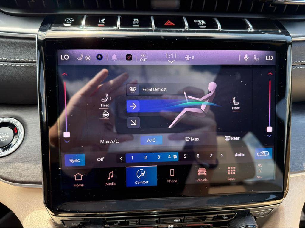 new 2025 Jeep Grand Cherokee car, priced at $45,250