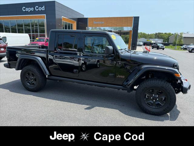 used 2023 Jeep Gladiator car, priced at $41,475