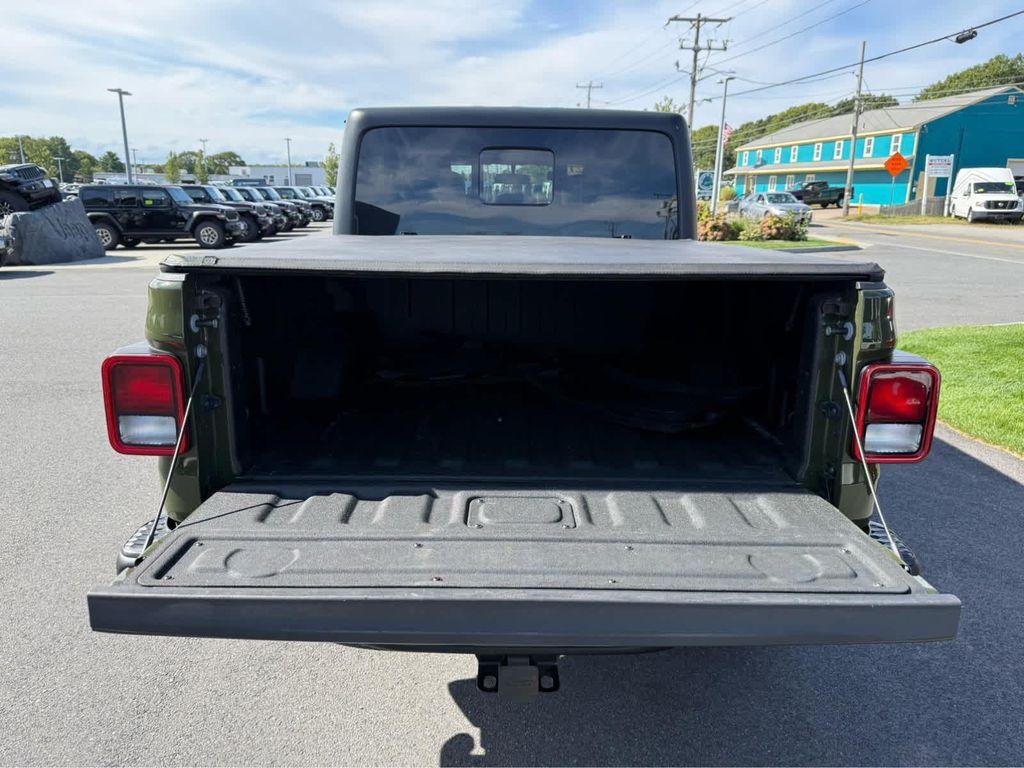 used 2021 Jeep Gladiator car, priced at $29,975