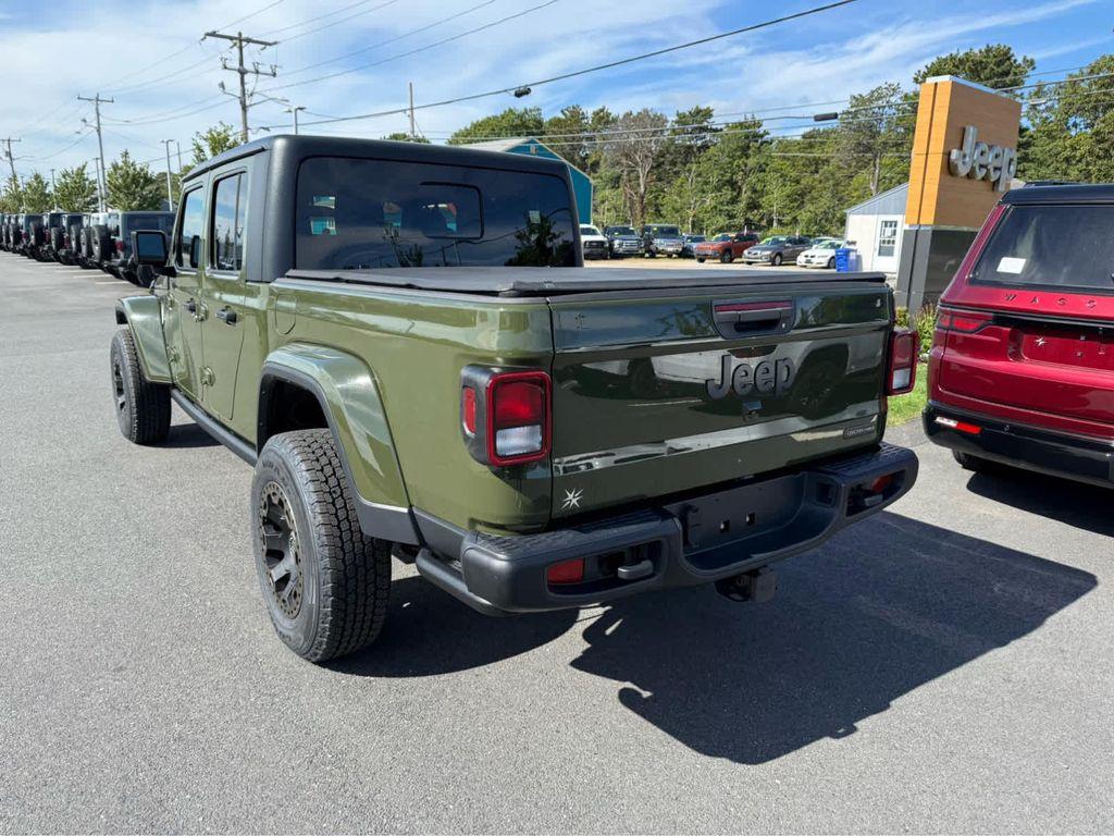 used 2021 Jeep Gladiator car, priced at $29,975