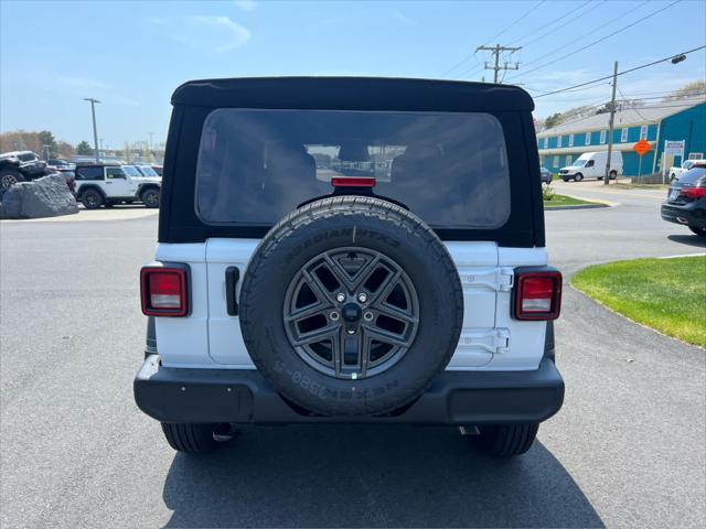 new 2025 Jeep Wrangler car, priced at $46,180