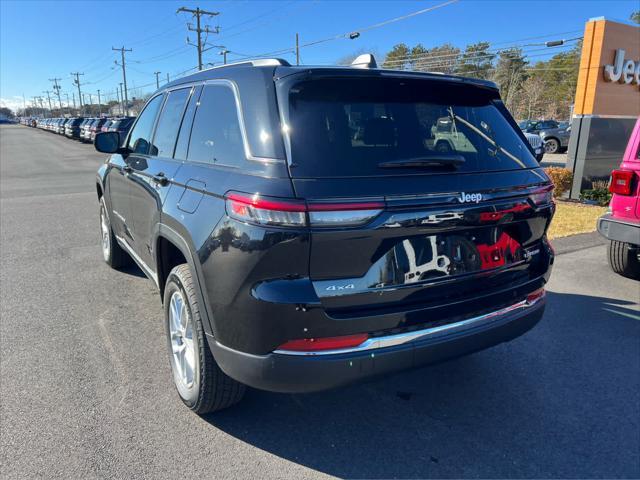 new 2025 Jeep Grand Cherokee car, priced at $41,175