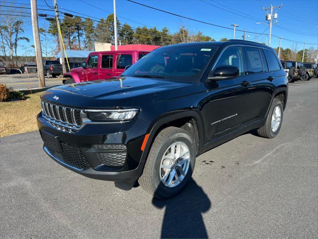 new 2025 Jeep Grand Cherokee car, priced at $41,175