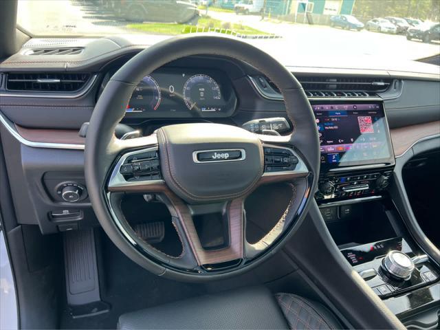 new 2025 Jeep Grand Cherokee car, priced at $60,555