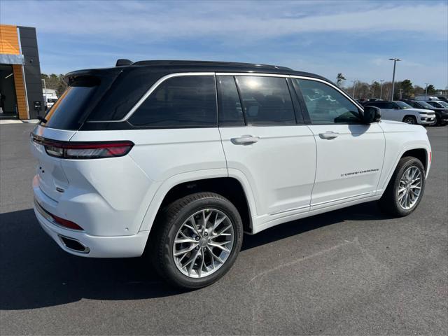 new 2025 Jeep Grand Cherokee car, priced at $60,555