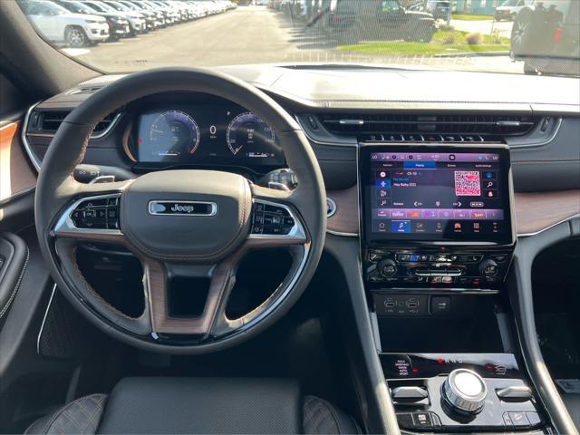 new 2025 Jeep Grand Cherokee car, priced at $60,555