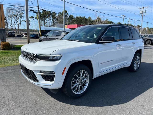 new 2025 Jeep Grand Cherokee car, priced at $60,555