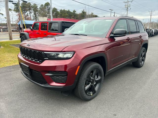 new 2025 Jeep Grand Cherokee car, priced at $47,175