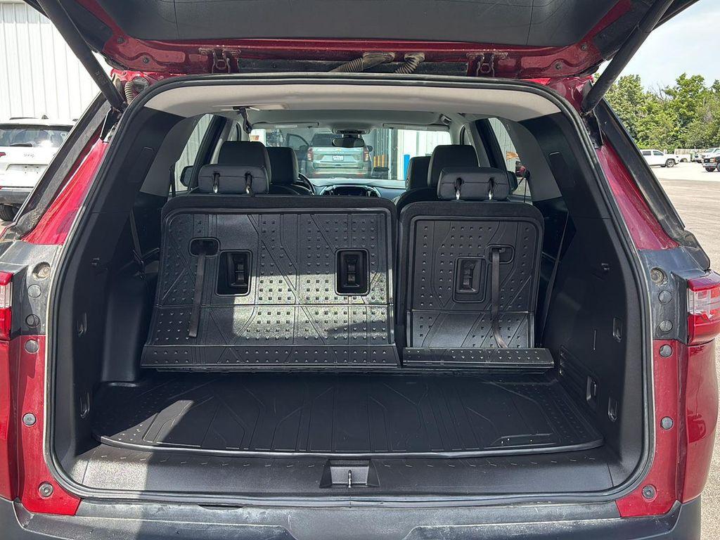 used 2020 Chevrolet Traverse car, priced at $19,995