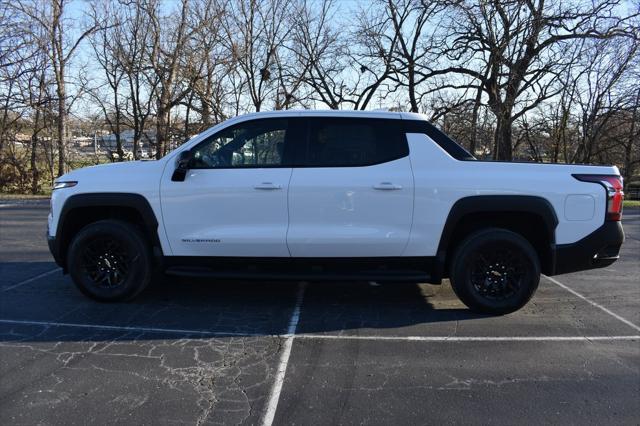 new 2025 Chevrolet Silverado EV car