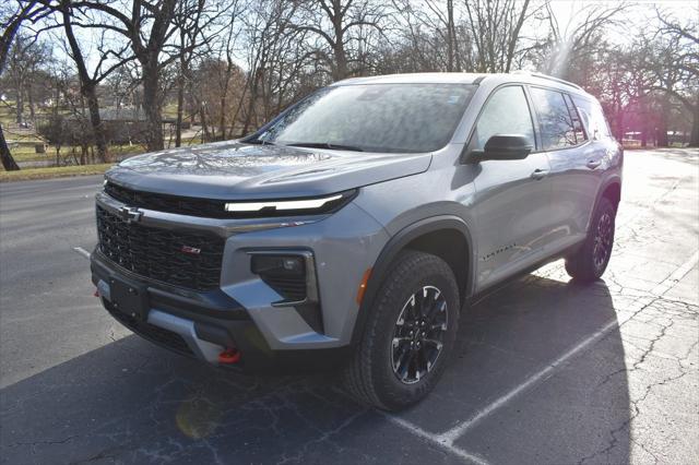 new 2025 Chevrolet Traverse car