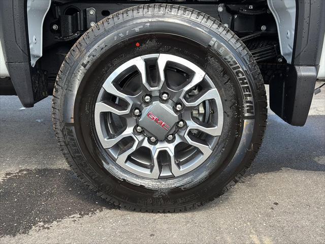 new 2025 GMC Sierra 3500 car, priced at $77,355