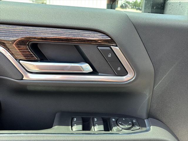 new 2025 GMC Sierra 3500 car, priced at $77,355