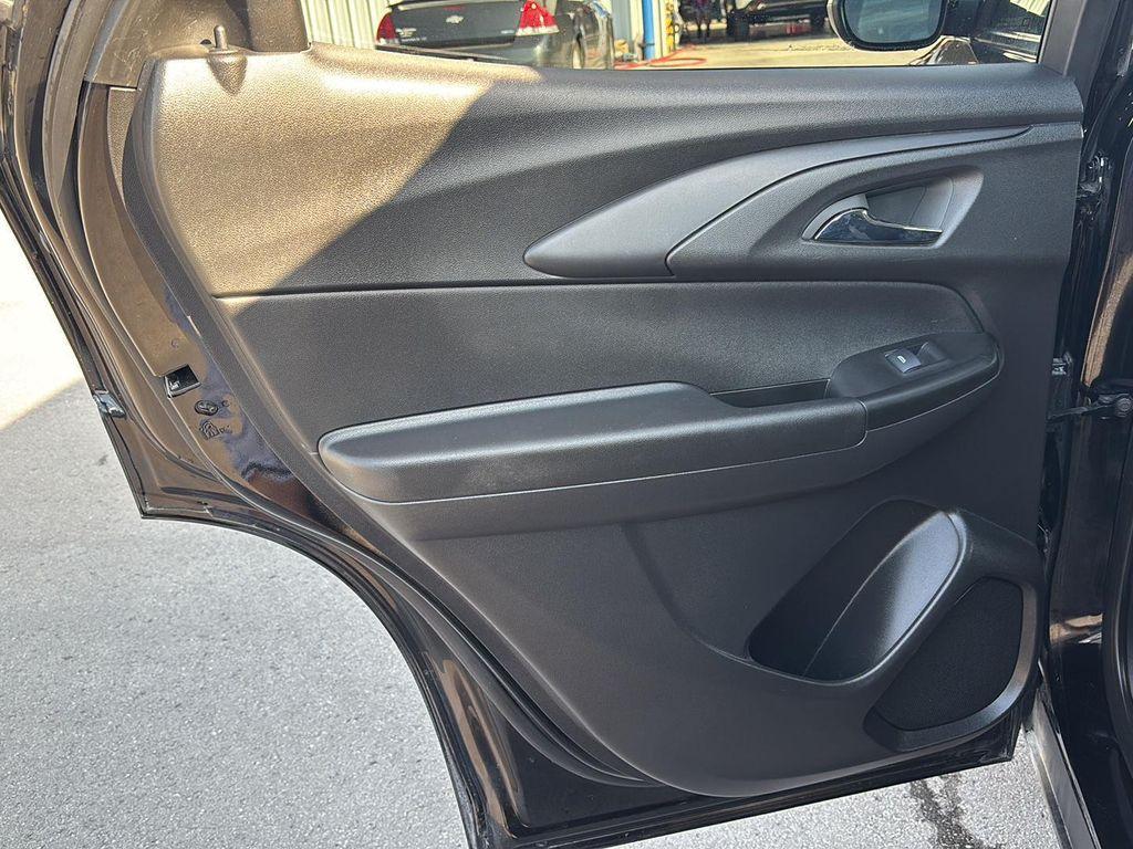 used 2023 Chevrolet TrailBlazer car, priced at $20,895