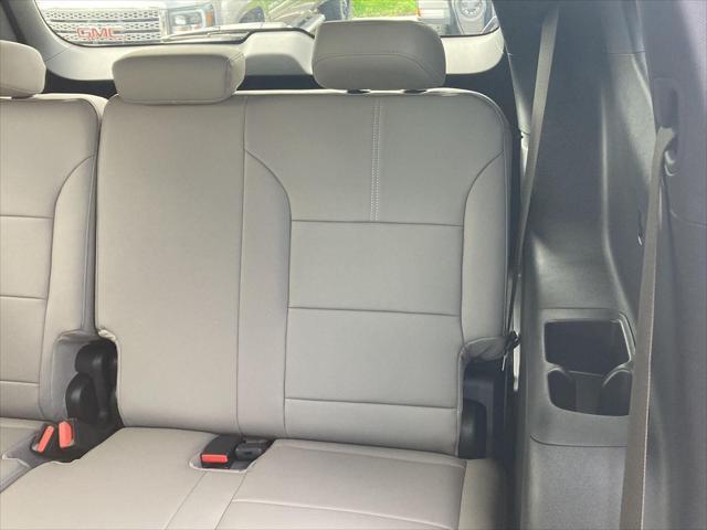 new 2025 GMC Acadia car, priced at $51,900
