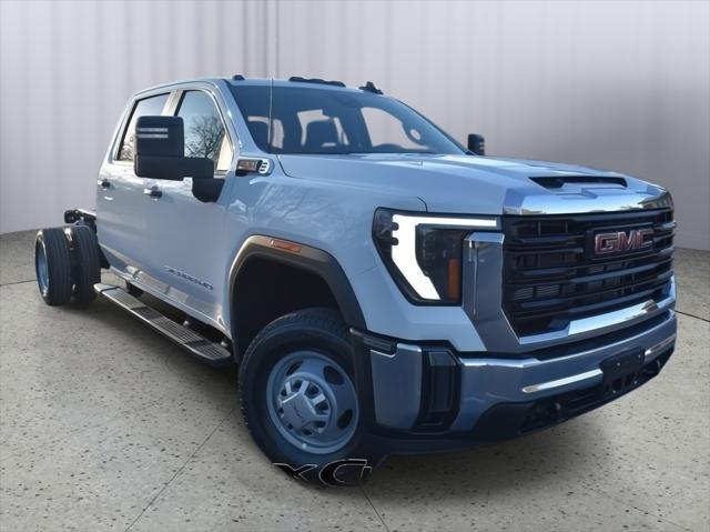 new 2025 GMC Sierra 3500 car, priced at $67,545