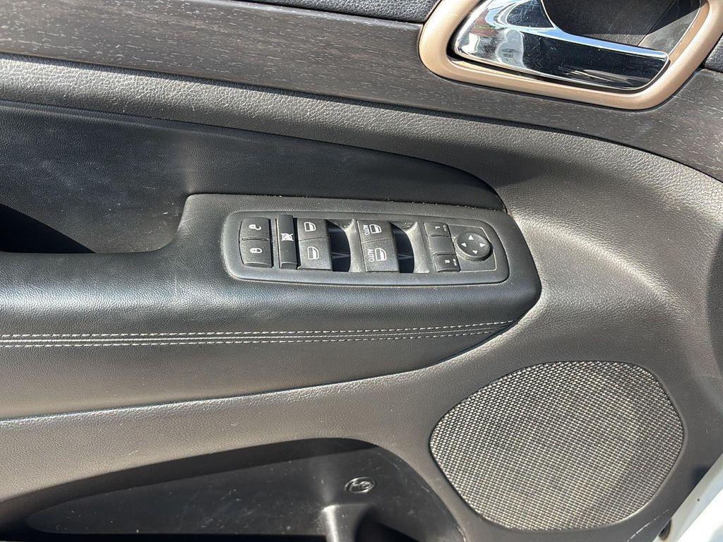 used 2015 Jeep Grand Cherokee car, priced at $11,589