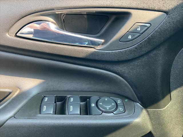 used 2022 Chevrolet Equinox car, priced at $22,995