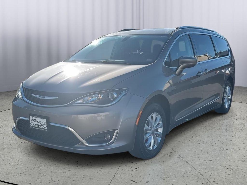 used 2018 Chrysler Pacifica car, priced at $15,195