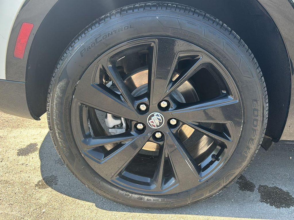 used 2023 Buick Envision car, priced at $29,995