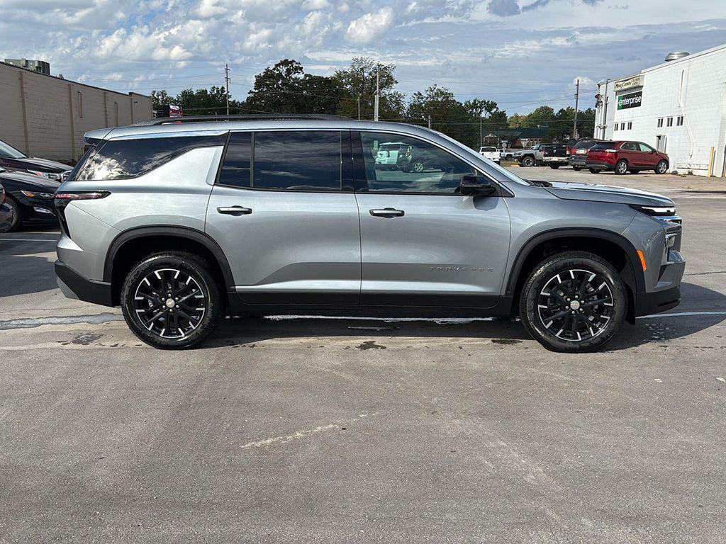 new 2026 Chevrolet Traverse car, priced at $49,420