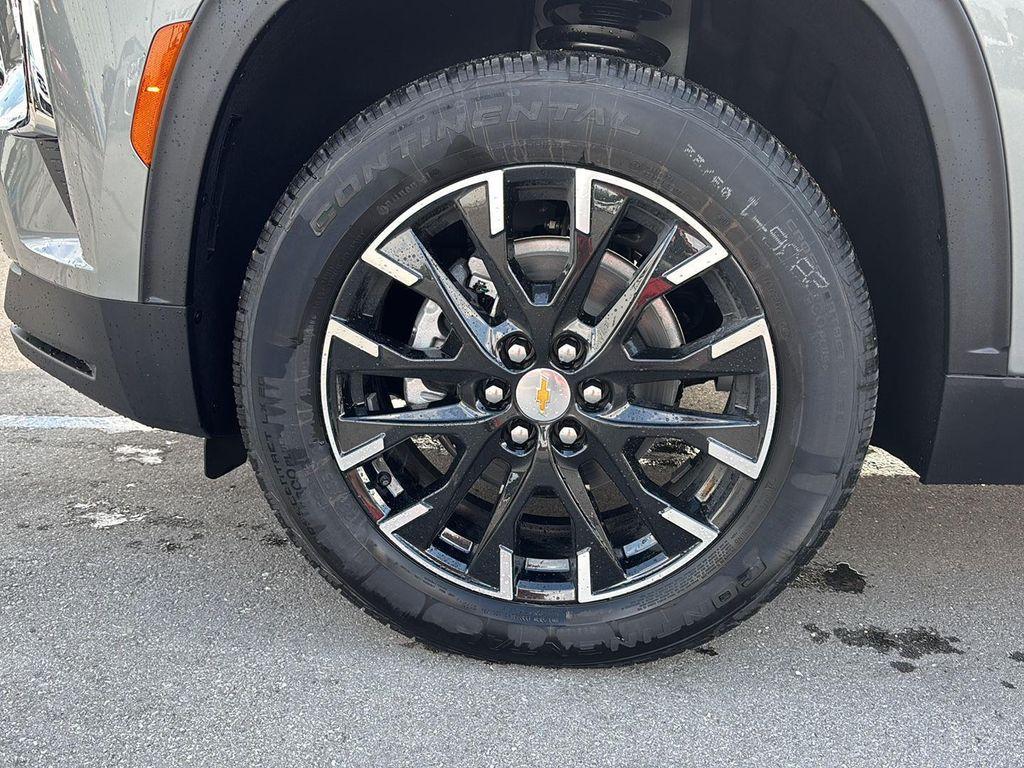 new 2026 Chevrolet Traverse car, priced at $49,420
