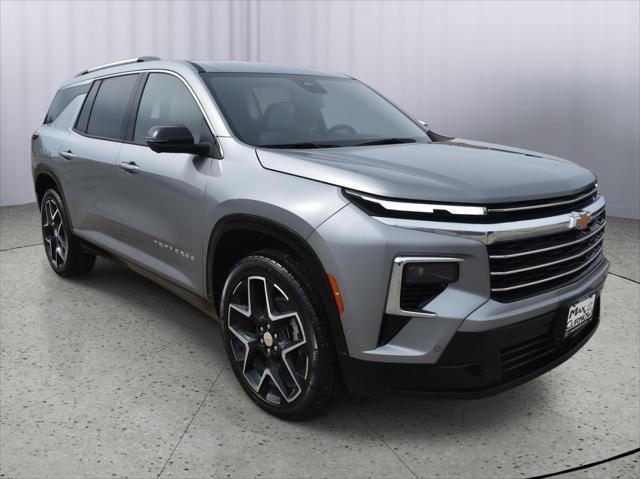 new 2025 Chevrolet Traverse car