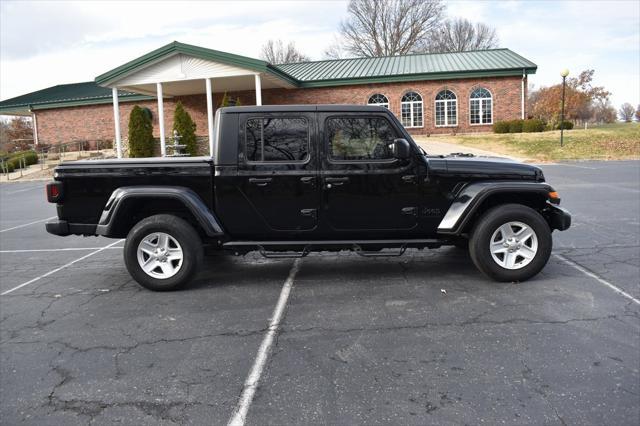 used 2022 Jeep Gladiator car, priced at $33,339