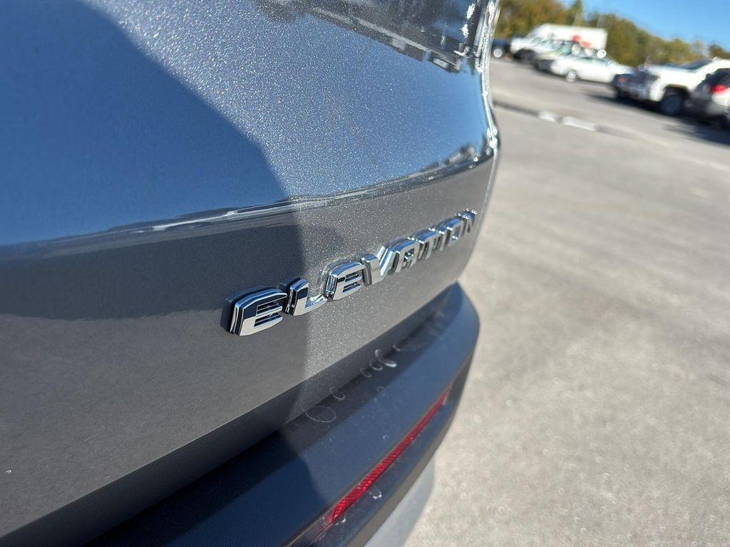 new 2026 GMC Acadia car, priced at $51,475