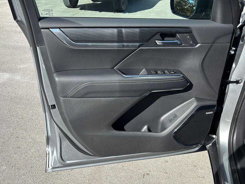 new 2026 GMC Acadia car, priced at $51,475