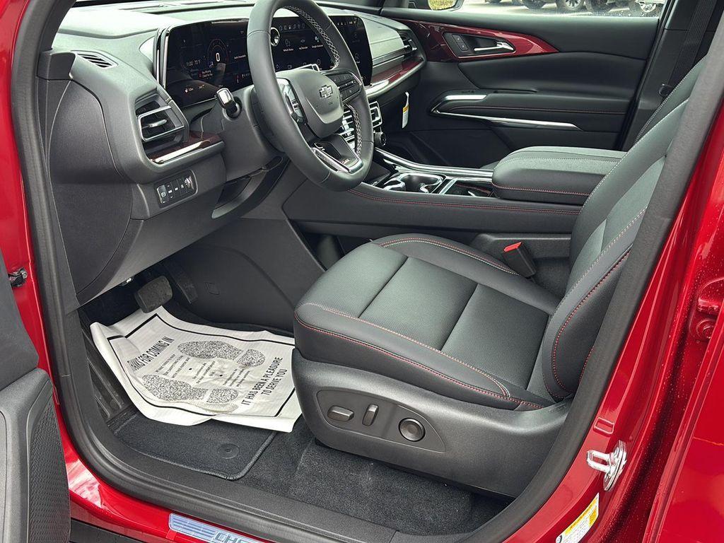 new 2026 Chevrolet Traverse car