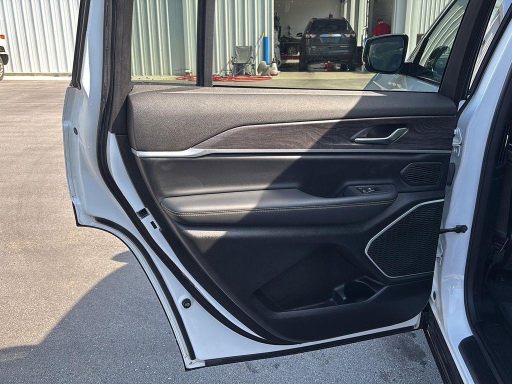 used 2021 Jeep Grand Cherokee L car, priced at $28,124