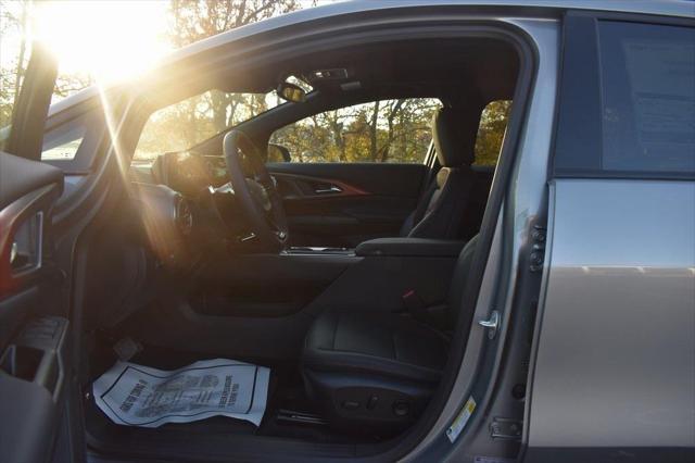 new 2025 Chevrolet Equinox EV car, priced at $46,295