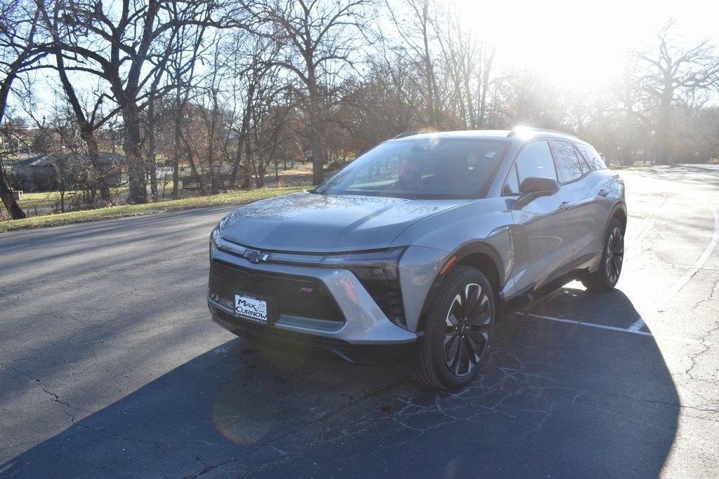 new 2024 Chevrolet Blazer EV car