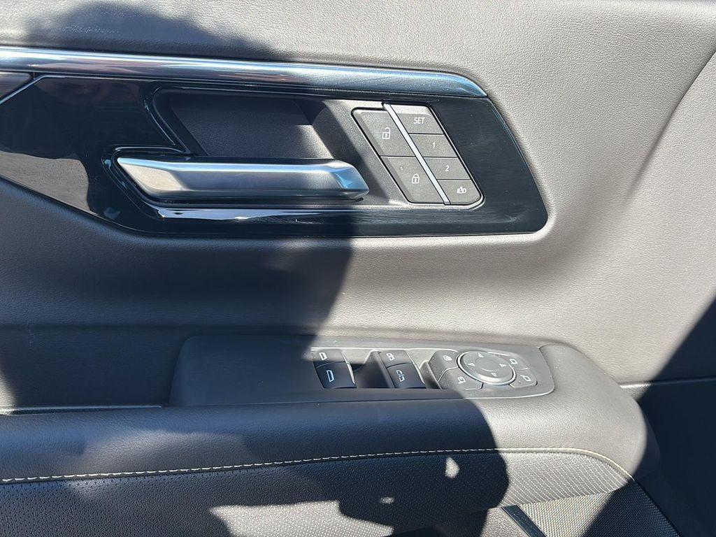 new 2026 Chevrolet Suburban car