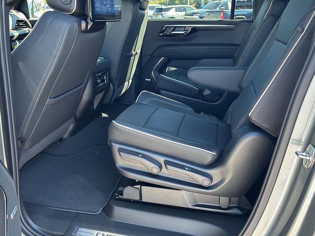 new 2026 Chevrolet Suburban car