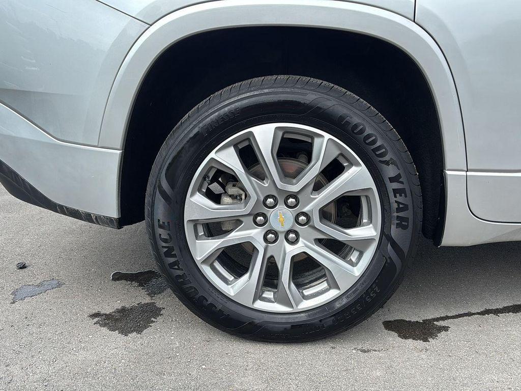 used 2020 Chevrolet Traverse car, priced at $27,995