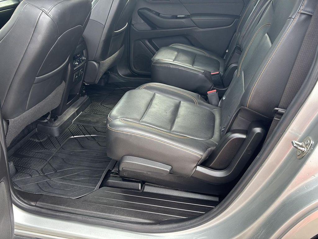 used 2020 Chevrolet Traverse car, priced at $27,995