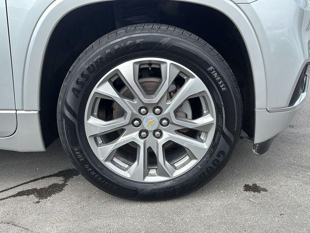 used 2020 Chevrolet Traverse car, priced at $27,995